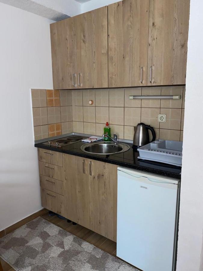 玛丽亚公寓酒店 亚霍里纳 外观 照片